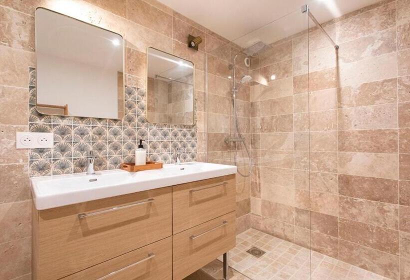 La Bellevue Bréville   B&b