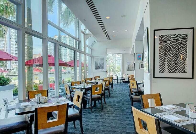 Intracoastal Waterview   Central  Fort Lauderdale   Steps To Beach