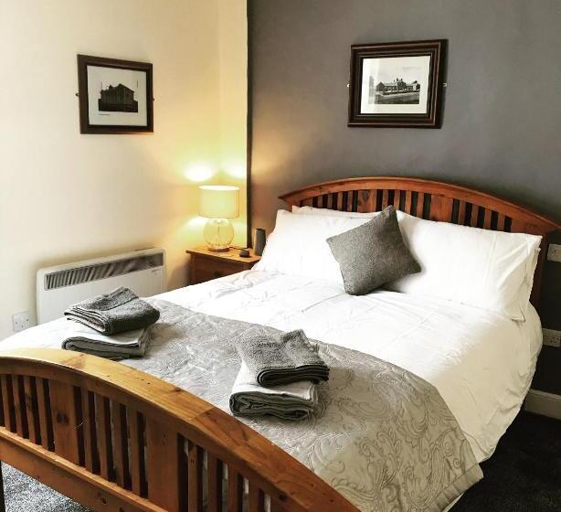 汽车旅馆 The Swan Inn Newport