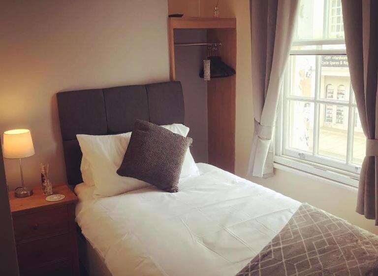 汽车旅馆 The Swan Inn Newport