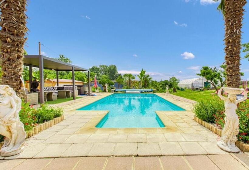 Пансион Agréable Studio Jacuzzi Extérieur