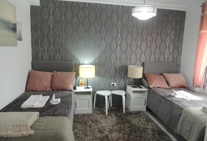 פנסיון Blue Sky House