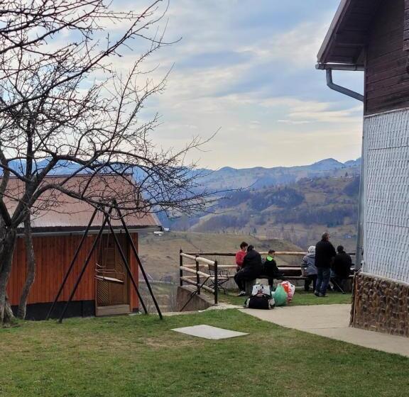 Пансион Cabana Colnic