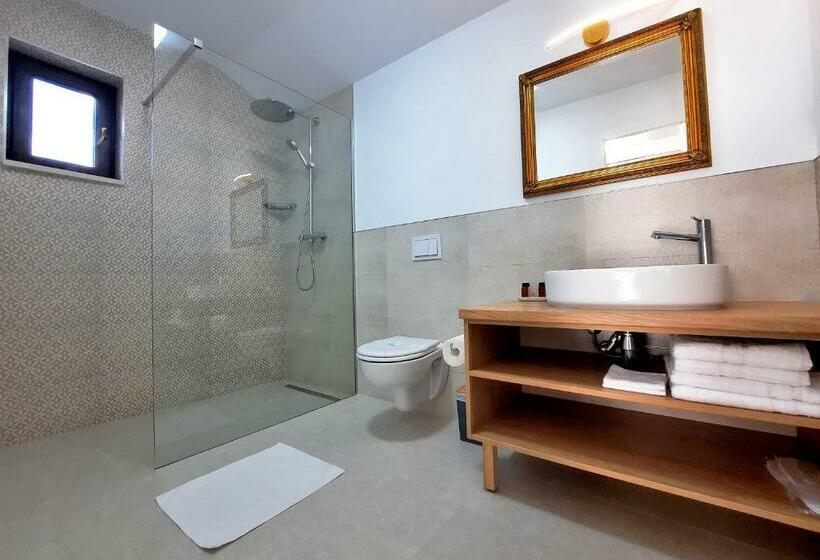 פנסיון Casa Mora