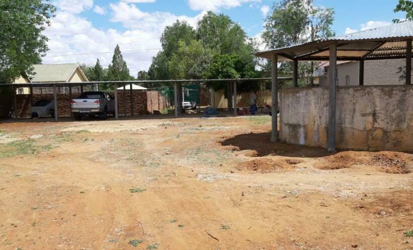 ペンション French Linen Guesthouse