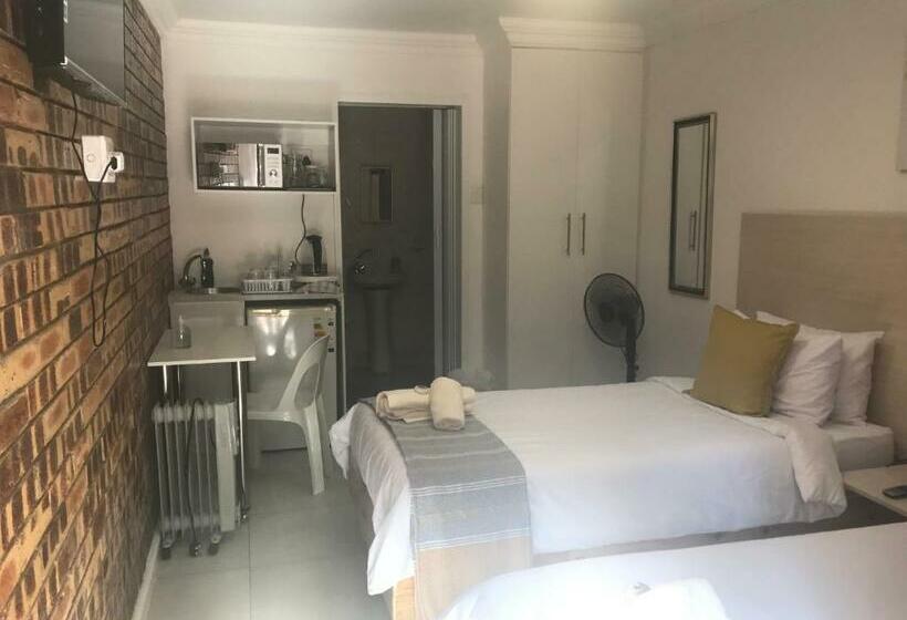 Pension Gti Guest House