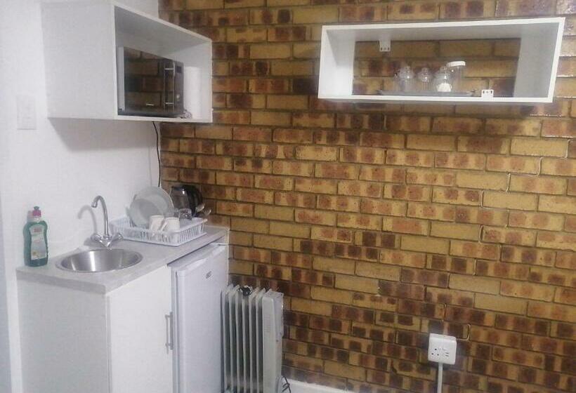 Pension Gti Guest House