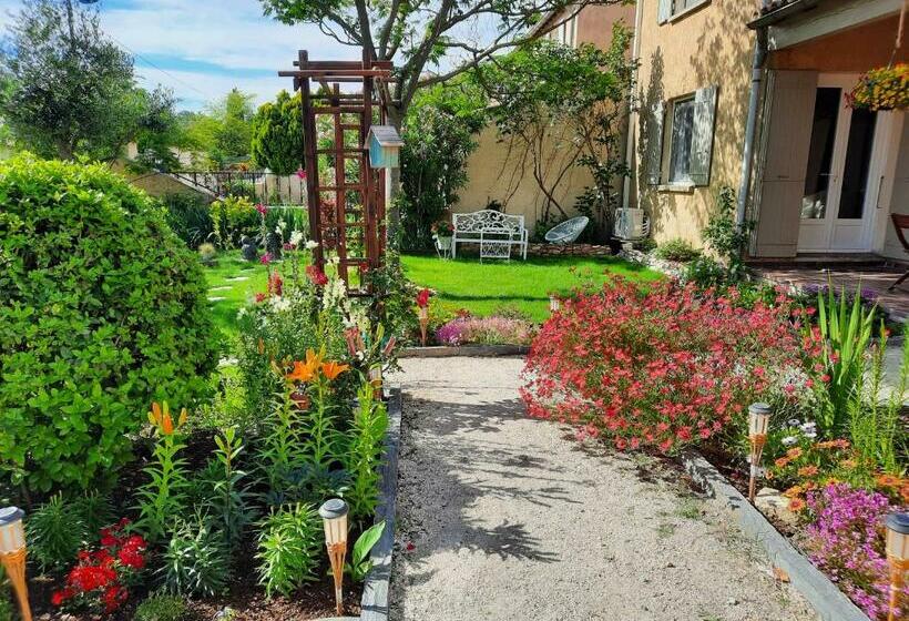 ペンション La Maison Du Chemin Des Prairies