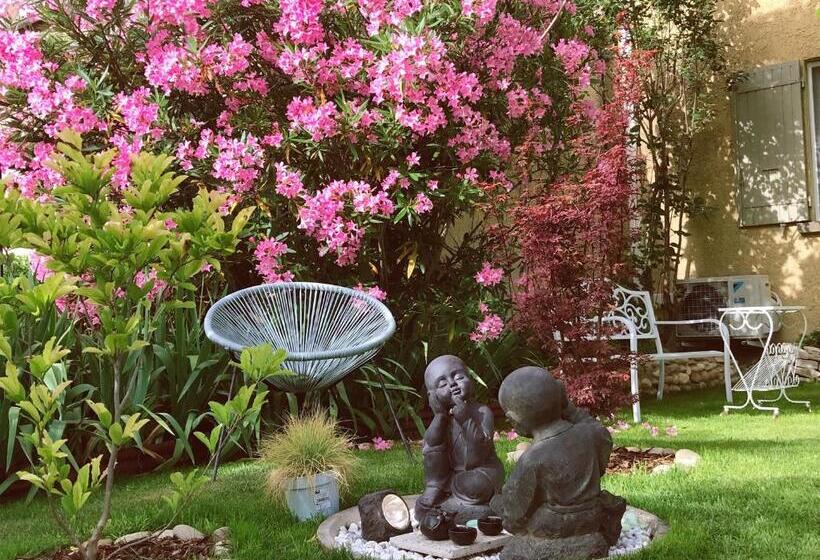 ペンション La Maison Du Chemin Des Prairies