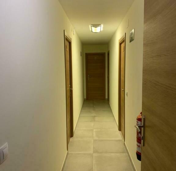 펜션 La Villa Hostal