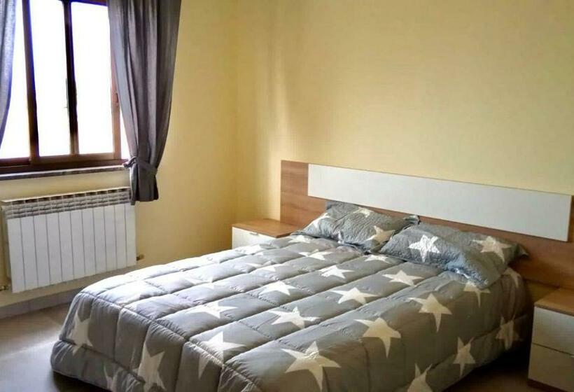 펜션 La Villa Hostal