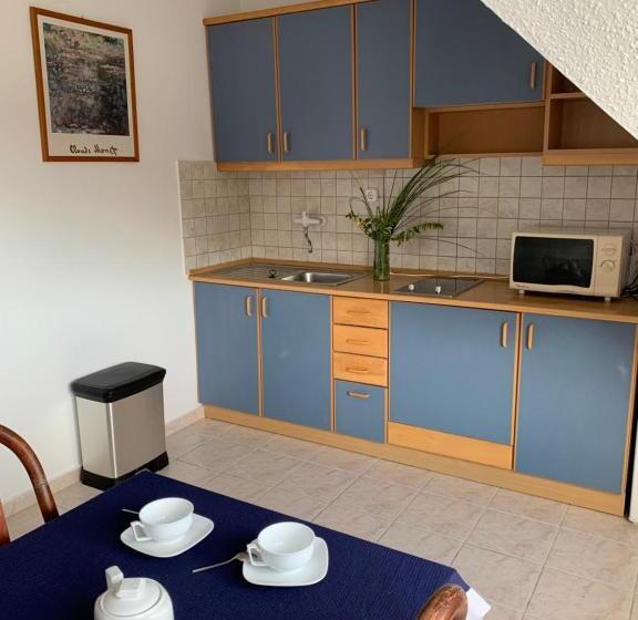 膳宿费 Lilium Villa Hévíz