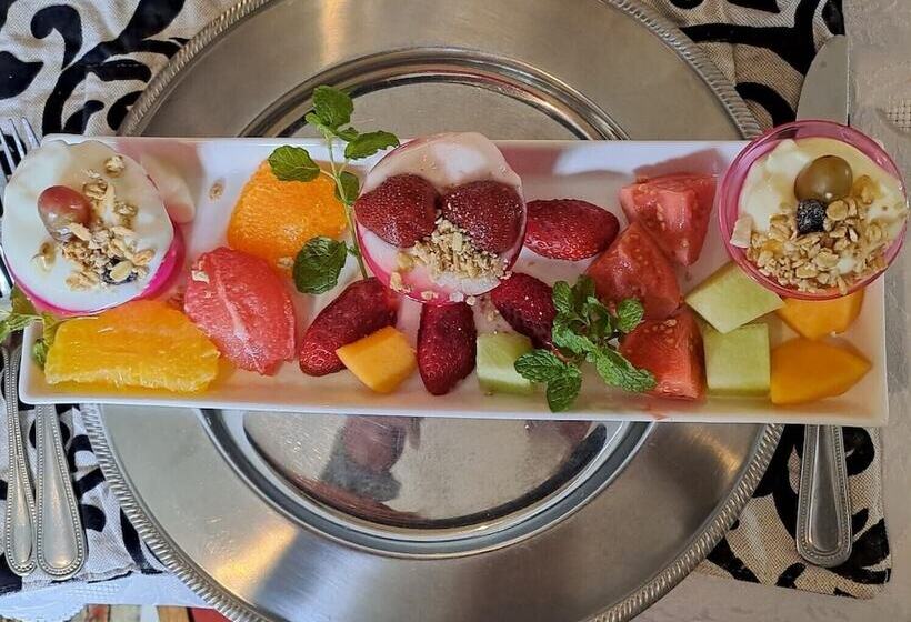 بنسيون Michaelangelo Guest House