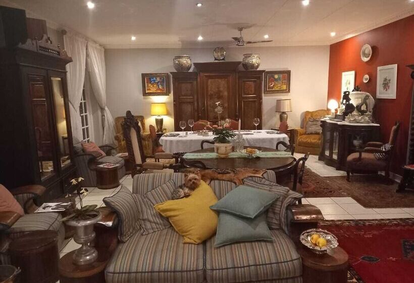 بنسيون Michaelangelo Guest House