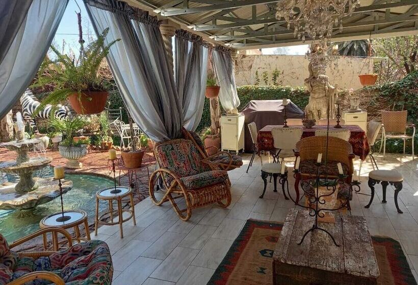 بنسيون Michaelangelo Guest House