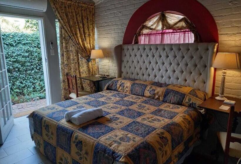 بنسيون Michaelangelo Guest House