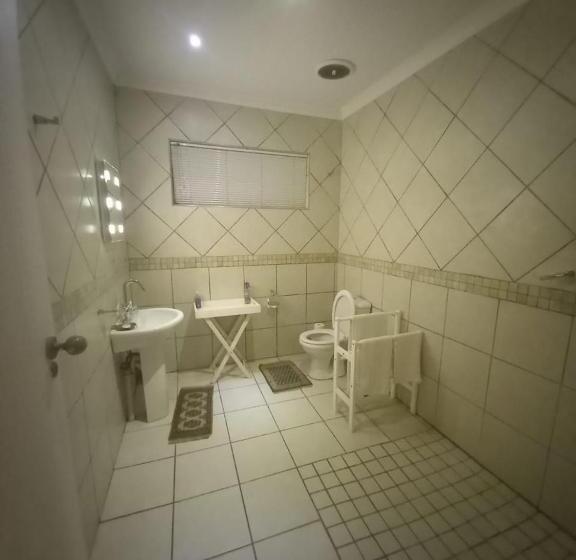 بنسيون Michaelangelo Guest House