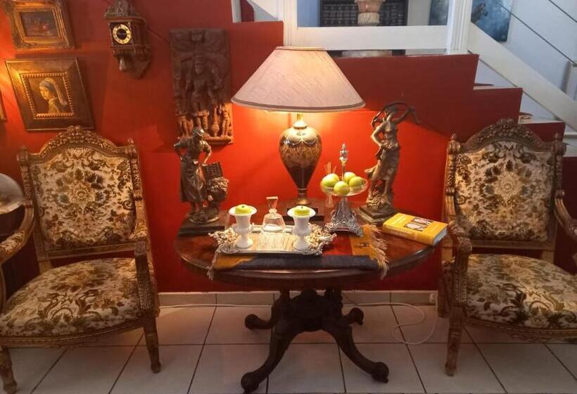 بنسيون Michaelangelo Guest House