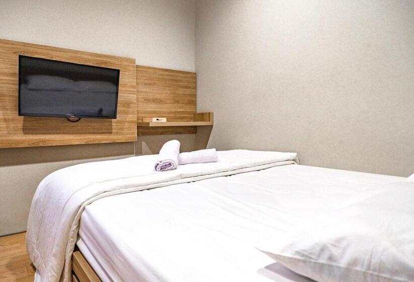 膳宿费 Three J Residence 2