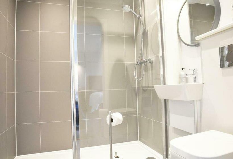 Пансион Treaslane Bridge House