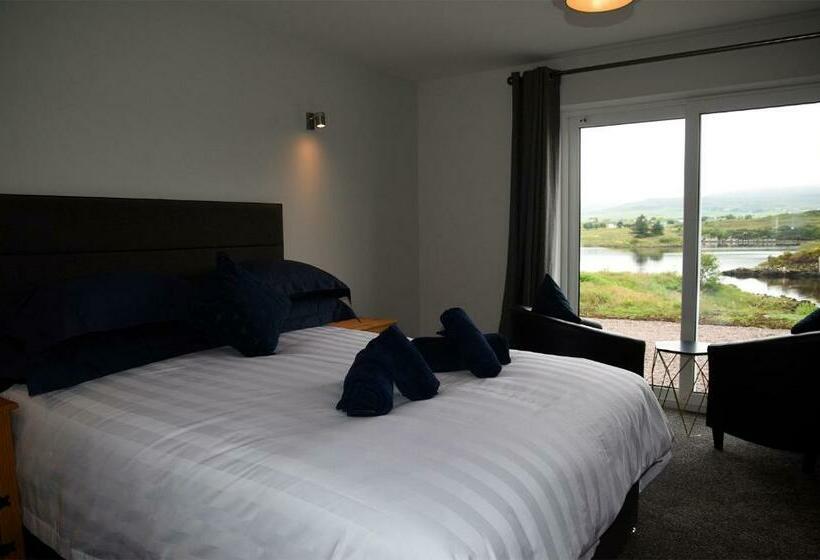 Пансион Treaslane Bridge House