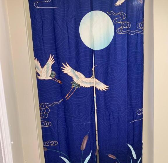 بنسيون Two Bedrooms Private Sweet Kirkland House