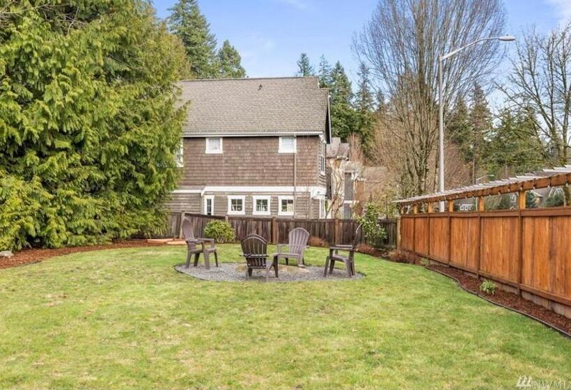 بنسيون Two Bedrooms Private Sweet Kirkland House