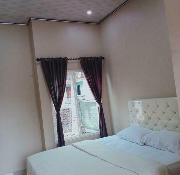 بنسيون Villa Pringgitan