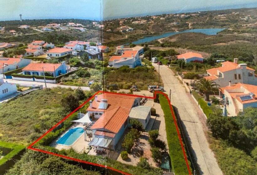 פנסיון Windy S Guest House