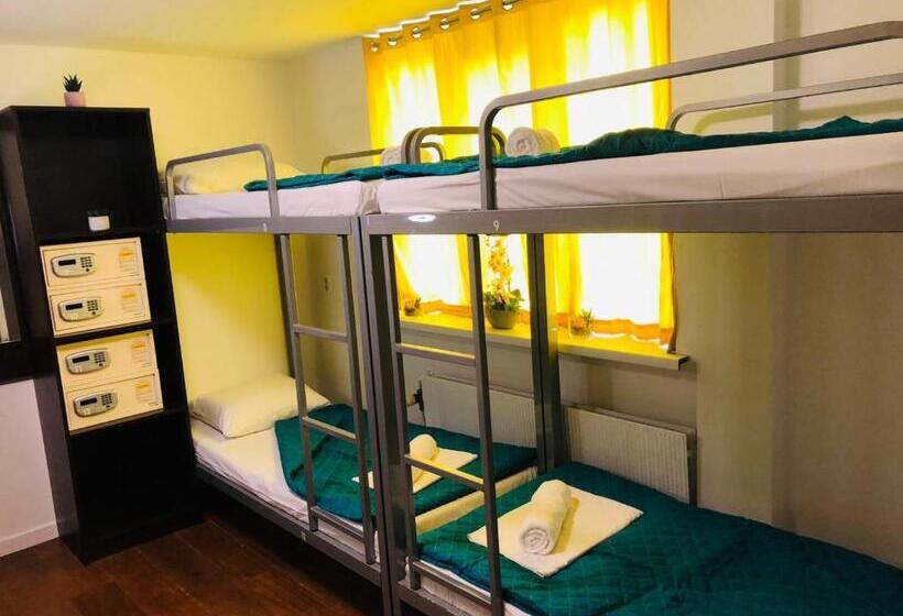 Room Mate Hostel Amsterdam Zaandam