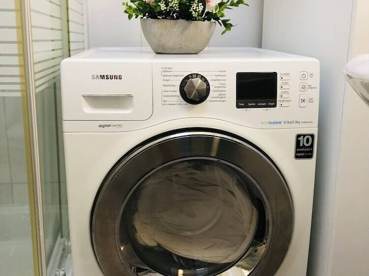 Room Mate Hostel Amsterdam Zaandam