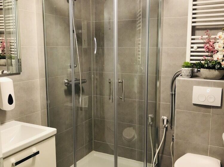 Room Mate Hostel Amsterdam Zaandam