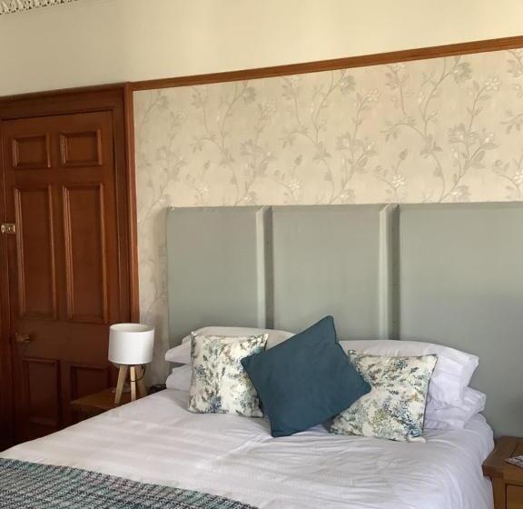 Westlea Bed And Breakfast