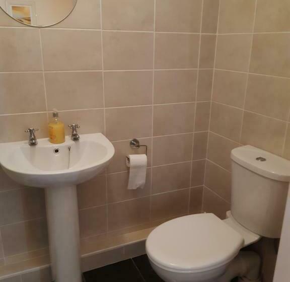 24 Beds In Carrick On Shannon