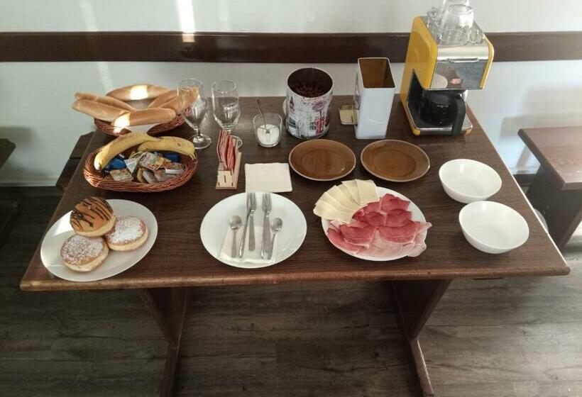 فندق صغير H@m Penzion