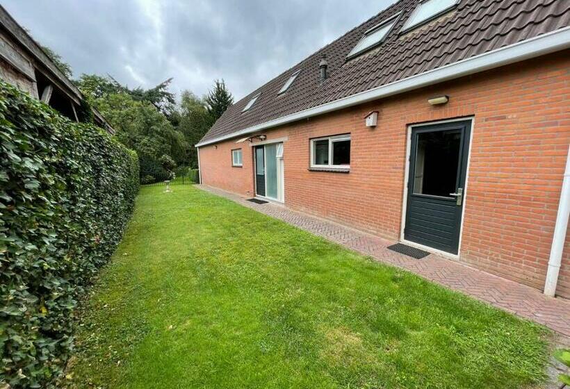 B&b Aan De Hoofdkade