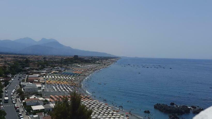 مبيت وإفطار Bed End Breakfast Mediterraneo