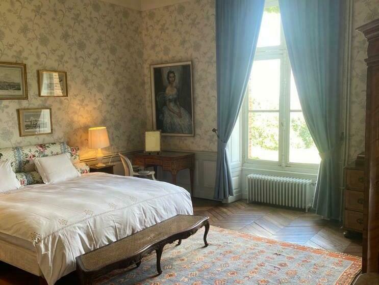 مبيت وإفطار Château De Bostz