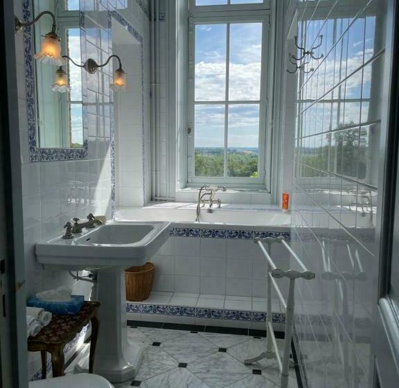 مبيت وإفطار Château De Bostz