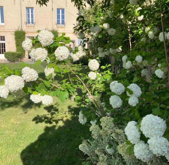 تختخواب و صبحانه La Boutique Mj Décoration Vous Propose De Découvrir Ses Deux Chambres D Hôtes