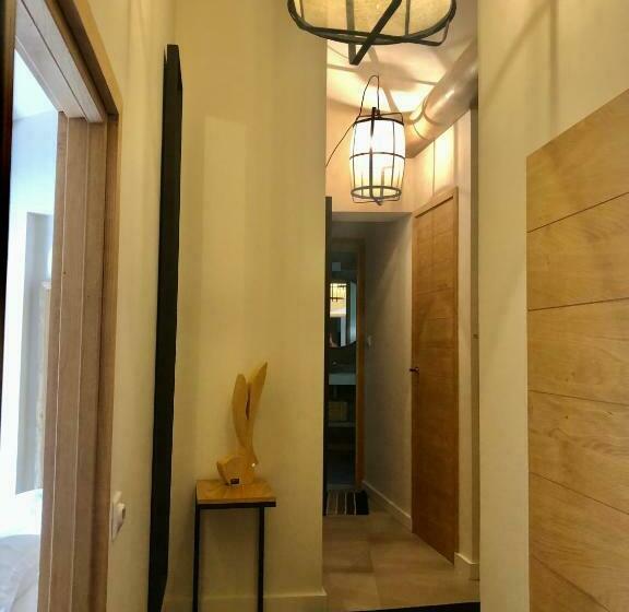 ベッドアンドブレックファースト La Tour Carrée