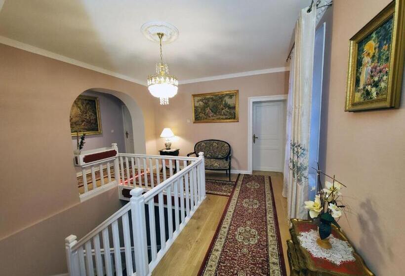 Bed and Breakfast Logis Vélès