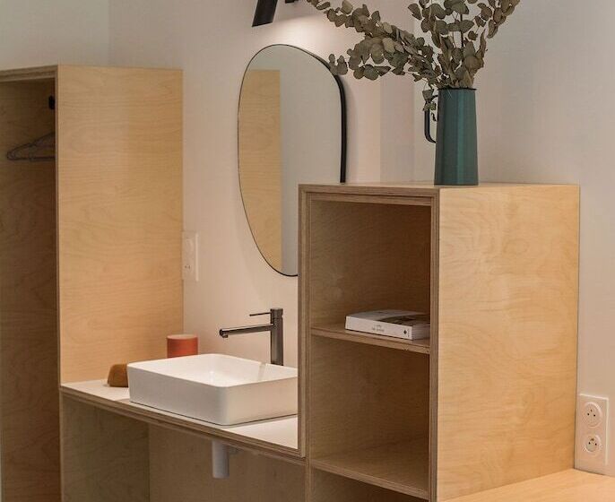 مبيت وإفطار Salty Woods Lodge