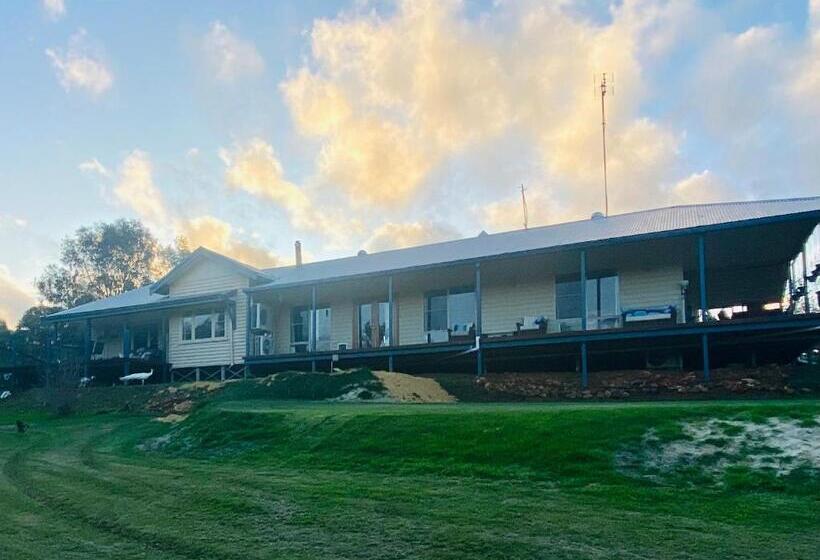 住宿加早餐  Sandalwood Downs Fabulous Farm Stay Toodyay