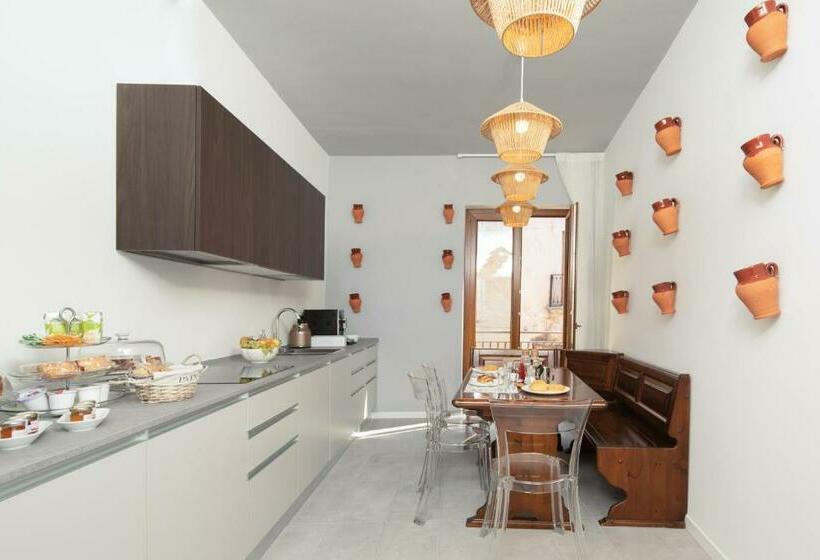 צימר Terra Del Sasso Suites   Design Architetto Salvatore Spataro