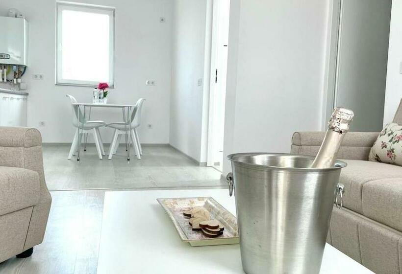 Elvetianul Tobias Apart