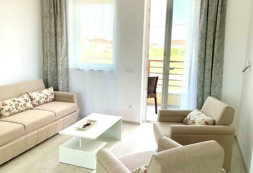 Elvetianul Tobias Apart