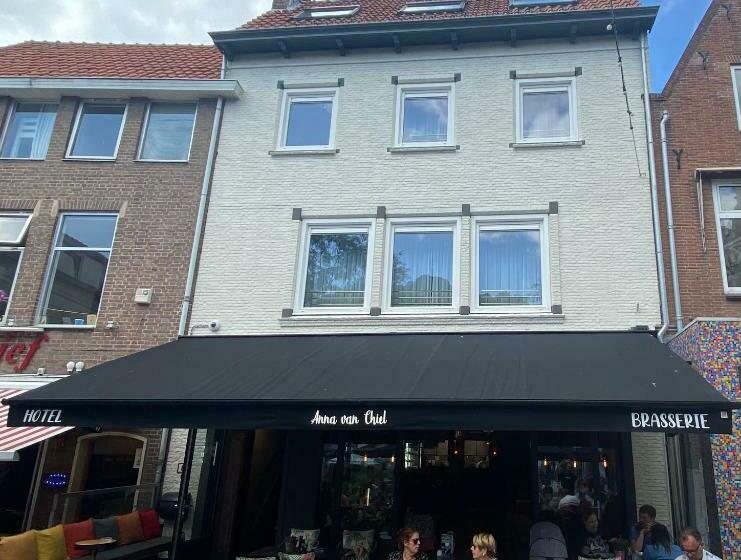 酒店 Anna Van Chiel