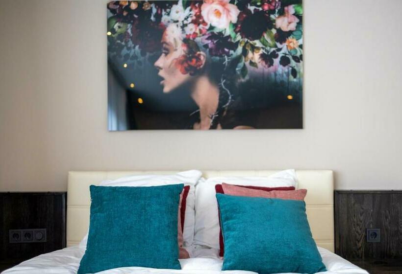 酒店 Anna Van Chiel