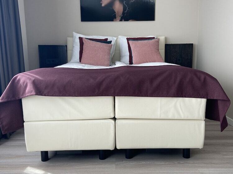 酒店 Anna Van Chiel